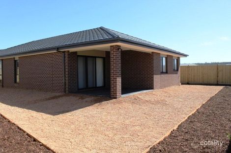 Property photo of 31 Weaver Street Doreen VIC 3754