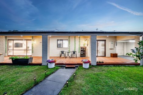 Property photo of 2 Bligh Close Cranbourne North VIC 3977