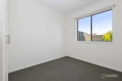 Property photo of 1 Yellowgum Drive Epsom VIC 3551