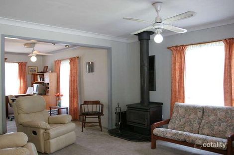 Property photo of 28 Railway Parade Warrimoo NSW 2774