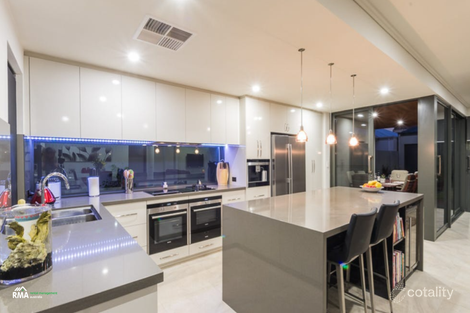 Property photo of 32 Solaia Loop Woodvale WA 6026