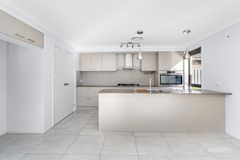 Property photo of 31 Siltstone Avenue Horsley NSW 2530