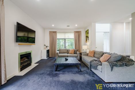 Property photo of 8 Tottenham Grove Mulgrave VIC 3170