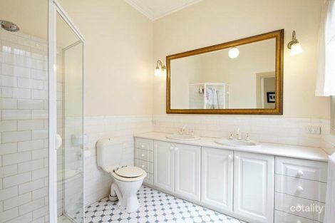 Property photo of 11 Malvern Grove Caulfield North VIC 3161