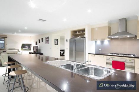 Property photo of 27 Sandstone Drive Botanic Ridge VIC 3977