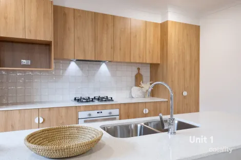 Property photo of 1/7 Denny Crescent Gobbagombalin NSW 2650