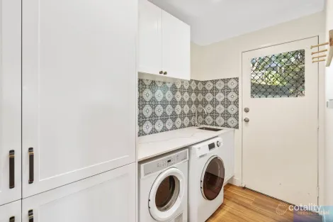 Property photo of 1 Arup Terrace Edens Landing QLD 4207