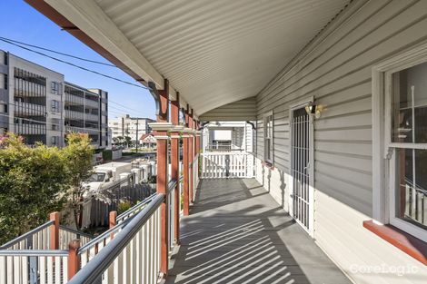 Property photo of 18 Lockerbie Street Kangaroo Point QLD 4169