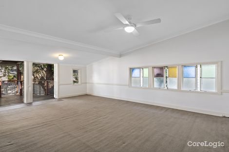 Property photo of 18 Lockerbie Street Kangaroo Point QLD 4169