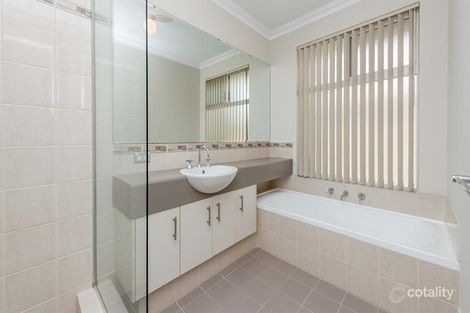Property photo of 20 Otunic Way Madeley WA 6065