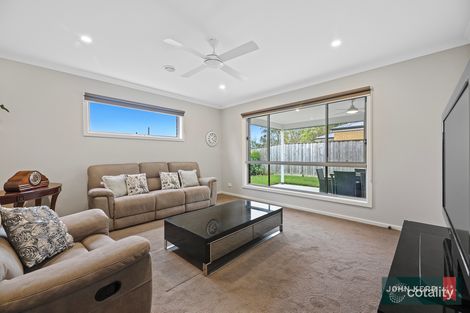 Property photo of 15 Avoca Place Moe VIC 3825