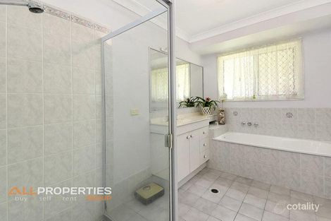 Property photo of 10 Solandra Circuit Regents Park QLD 4118