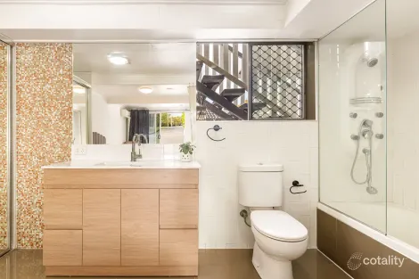 Property photo of 2 Malmrose Street Wishart QLD 4122