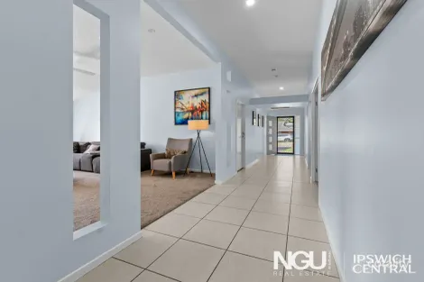 Property photo of 11 Dalewood Place Fernvale QLD 4306