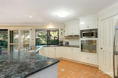 Property photo of 1 Earle Court Brookfield QLD 4069