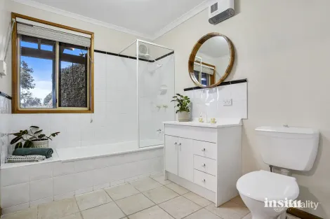 Property photo of 4/18 Hooper Crescent Mount Stuart TAS 7000