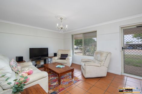 Property photo of 5 Hinton Mews Beckenham WA 6107
