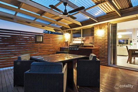 Property photo of 2 Aaran Close Endeavour Hills VIC 3802