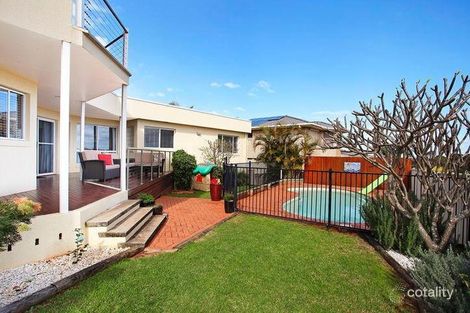 Property photo of 19 Mariners Way Port Macquarie NSW 2444