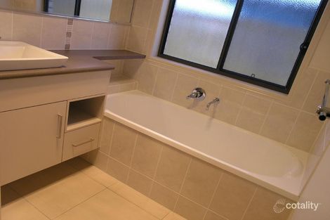 Property photo of 10 Kerrie Meares Crescent Gracemere QLD 4702