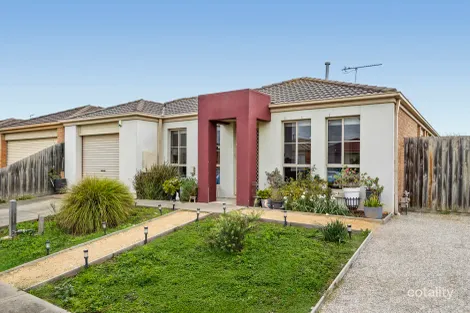 15 Karwarren Way, Cranbourne West, VIC 3977