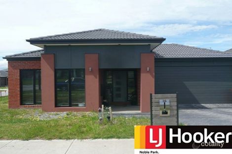 Property photo of 36 William Thwaites Boulevard Cranbourne North VIC 3977