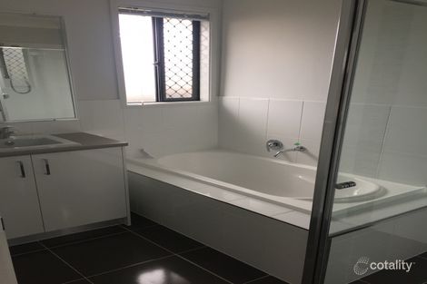 Property photo of 2/10 Greaves Close Armidale NSW 2350