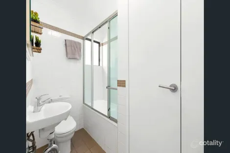 Property photo of 6/10 Amelia Street Coorparoo QLD 4151