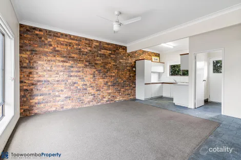 Property photo of 2 Rachel Street Darling Heights QLD 4350