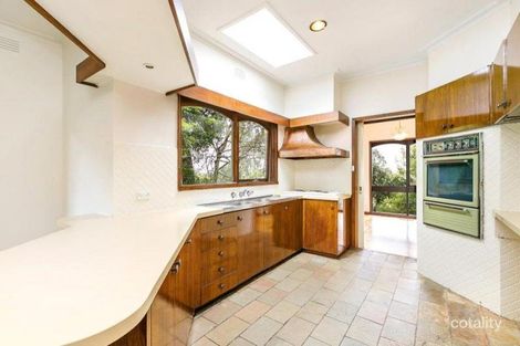 Property photo of 7 Neera Court Glen Waverley VIC 3150