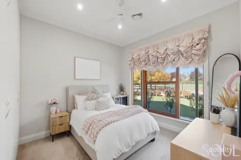 Property photo of 20 Mancini Drive Lake Wyangan NSW 2680