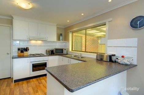 15 Tulloch Rise, Canadian, VIC 3350