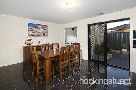 Property photo of 3 Cardinia Grove Manor Lakes VIC 3024