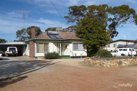 39 Clinch St, Moora, WA 6510
