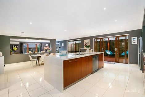 Property photo of 43 Sanoma Drive Skye VIC 3977