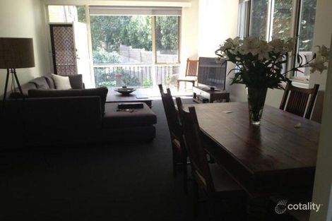 Property photo of 2/1 McMaster Court Toorak VIC 3142