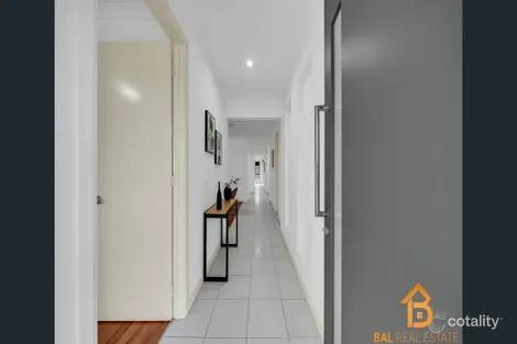 Property photo of 45 Cottesloe Boulevard Tarneit VIC 3029