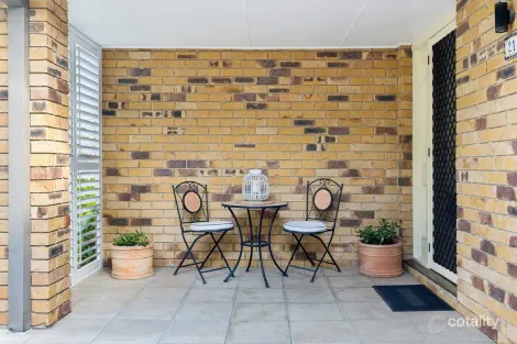 Property photo of 21 Eisenhower Street Stretton QLD 4116