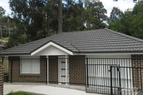Property photo of 18 Ninian Close Watanobbi NSW 2259
