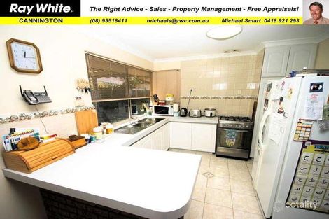 Property photo of 51 Forest Lakes Drive Thornlie WA 6108