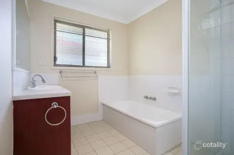 Property photo of 28/28 Coora Street Wishart QLD 4122
