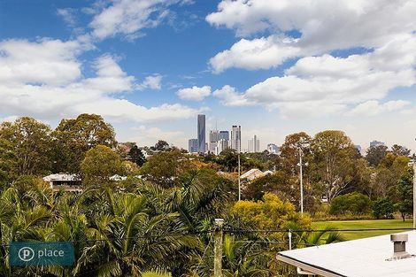 302 Buckland Rd, Nundah, QLD 4012