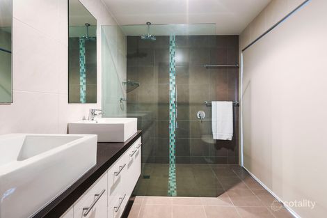 26 Aberdeen Ct, Highland Park, QLD 4211