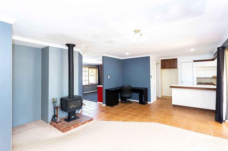 Property photo of 5 Hitek Court Merriwa WA 6030