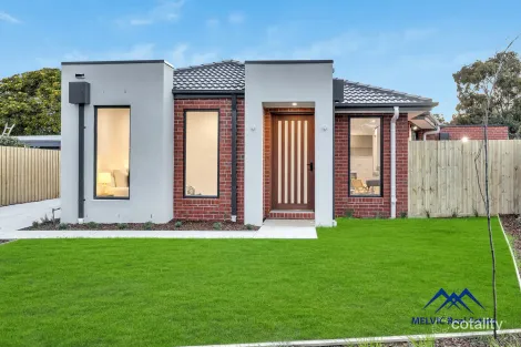 1/9 Ellery Ct, Cranbourne North, VIC 3977