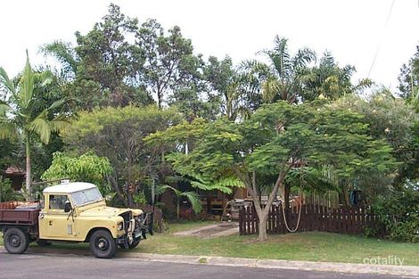 8 Fiona St, Beachmere, QLD 4510