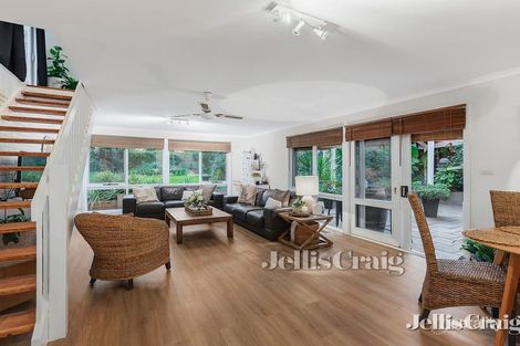 Property photo of 25 Wandana Crescent Mooroolbark VIC 3138