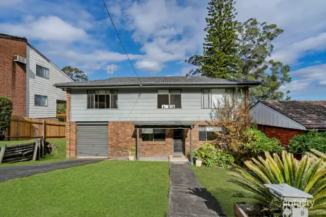 Property photo of 6 Macgregor Street Wyoming NSW 2250