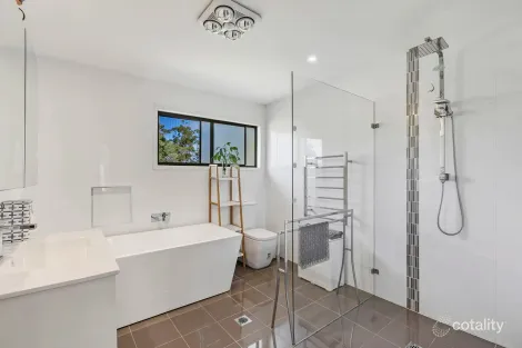 Property photo of 6 Macgregor Street Wyoming NSW 2250