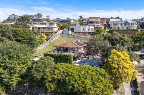 Property photo of 104 Explorers Way Highland Park QLD 4211